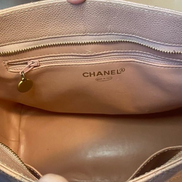 Chanel Caviar Leather Pink Medallion Bag - Picture 12 of 17